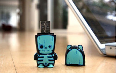 35 PEN DRIVES that Will drive you Crazy pic30734 768317 35 PEN DRIVES that Will drive you Crazy