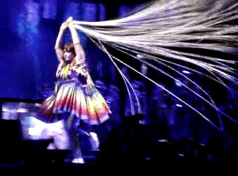 [bjork5.bmp]
