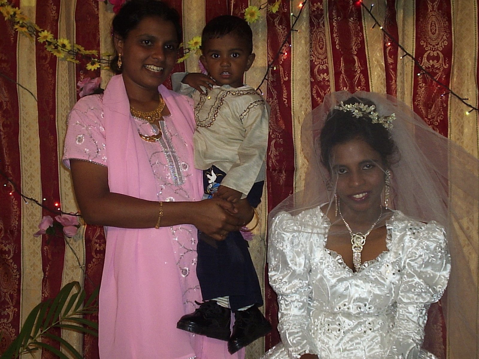 [Bride+smiling.JPG]