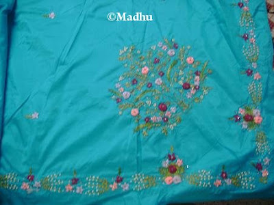 designs for fabric painting on sarees. a very rich look to saree.