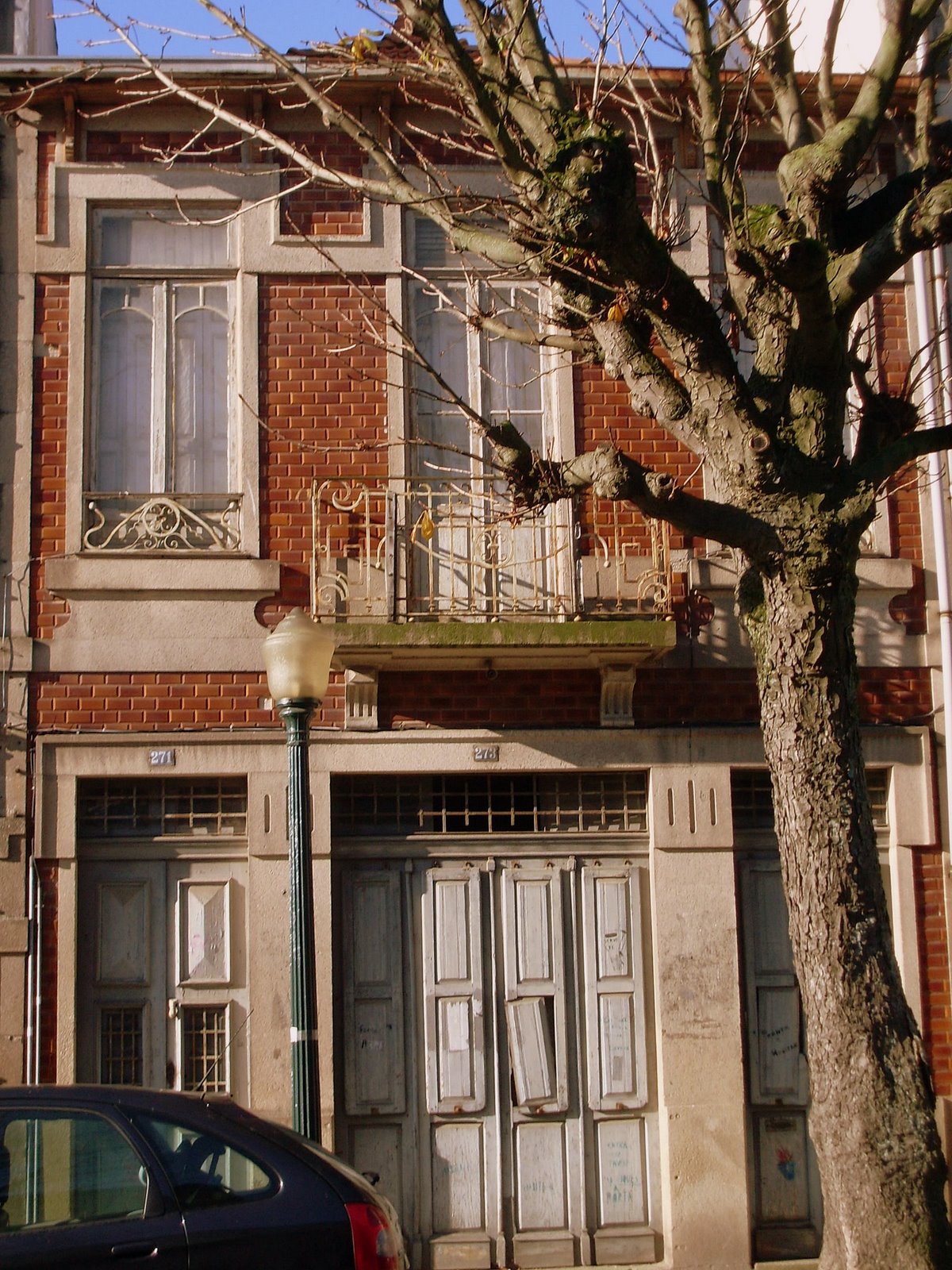 [SL370914.JPG]