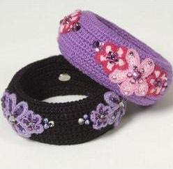 pulseiras que encontrei num site japones, iguais as que foram ...