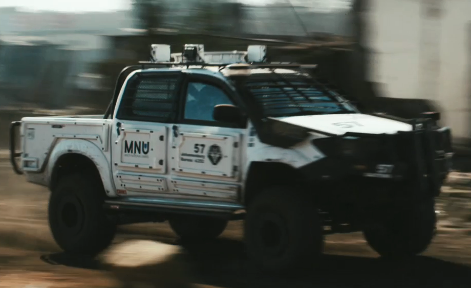 "Vehículos improvisados de combate" y su popularidad en las guerras del mundo. Hilux+d9