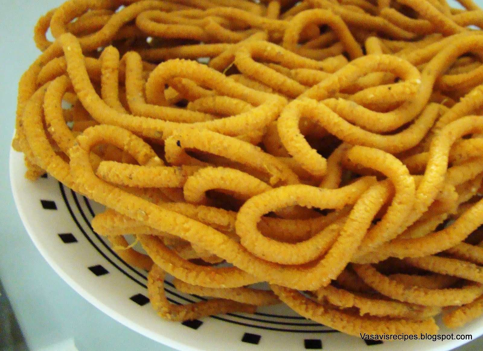 Vasavi's Recipes Jantikalu (Spicy Rice Flour Fritters)