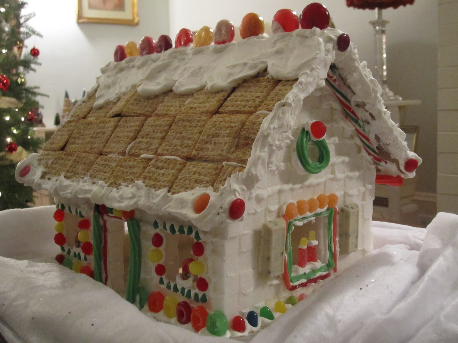 Humble Bee Sugar Cube Cottage