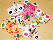 LLAVEROS DE TELA VARIOS MODELOS. PRECIO:2,70e (llaveros de tela)