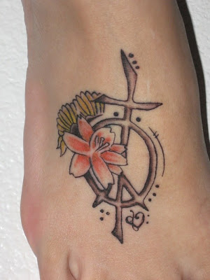 peace sign tattoo Pictures, Photos & Images