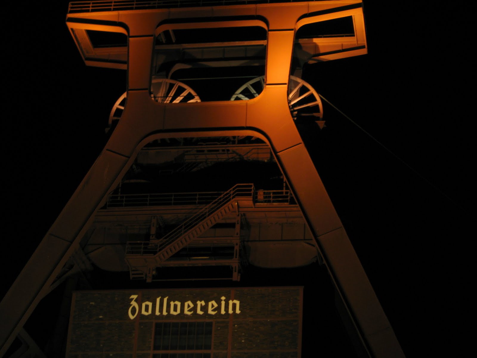 [zollverein+1.jpg]