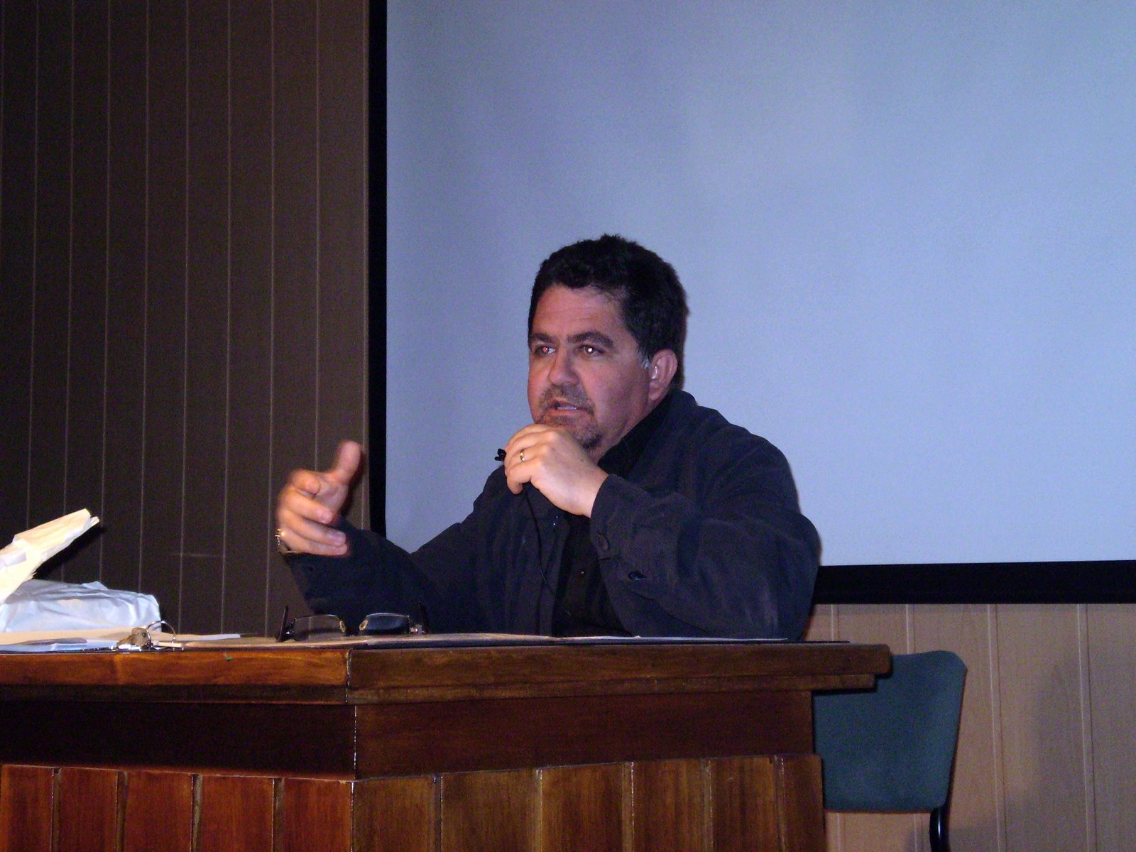 [conferencia00.JPG]