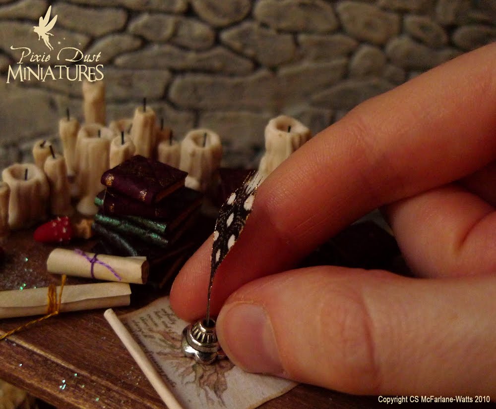 Pixie Dust Miniatures Writing Quills for Wizards! 112 scale dollhouse