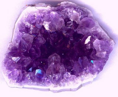 [Ametista_-_Geode.jpg]