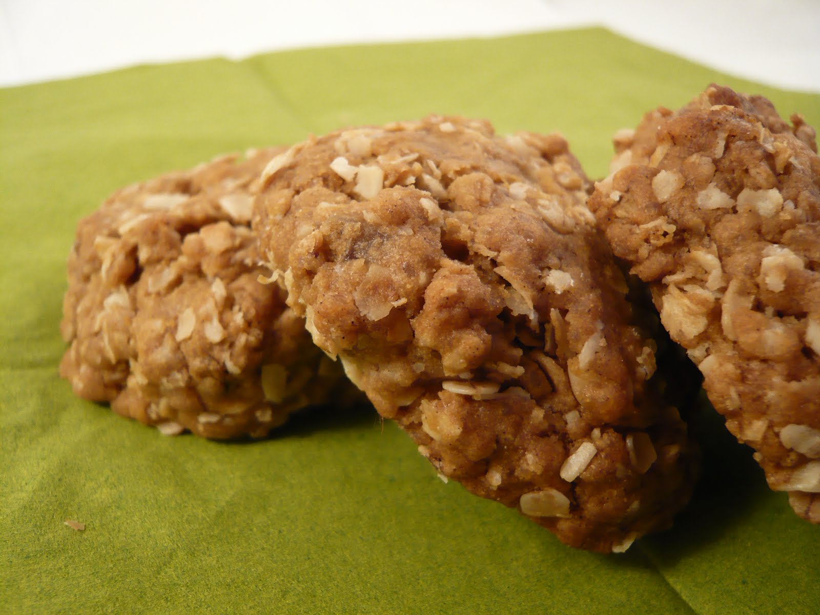 Cake, Crumbs and Cooking Crystallised ginger oat biscuits