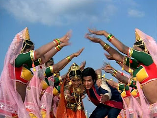 bollywooddeewana Himmatwala (1983)