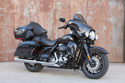 2010 Harley-Davidson CVO Ultra Classic Electric Glide Dark Side Limited Edition