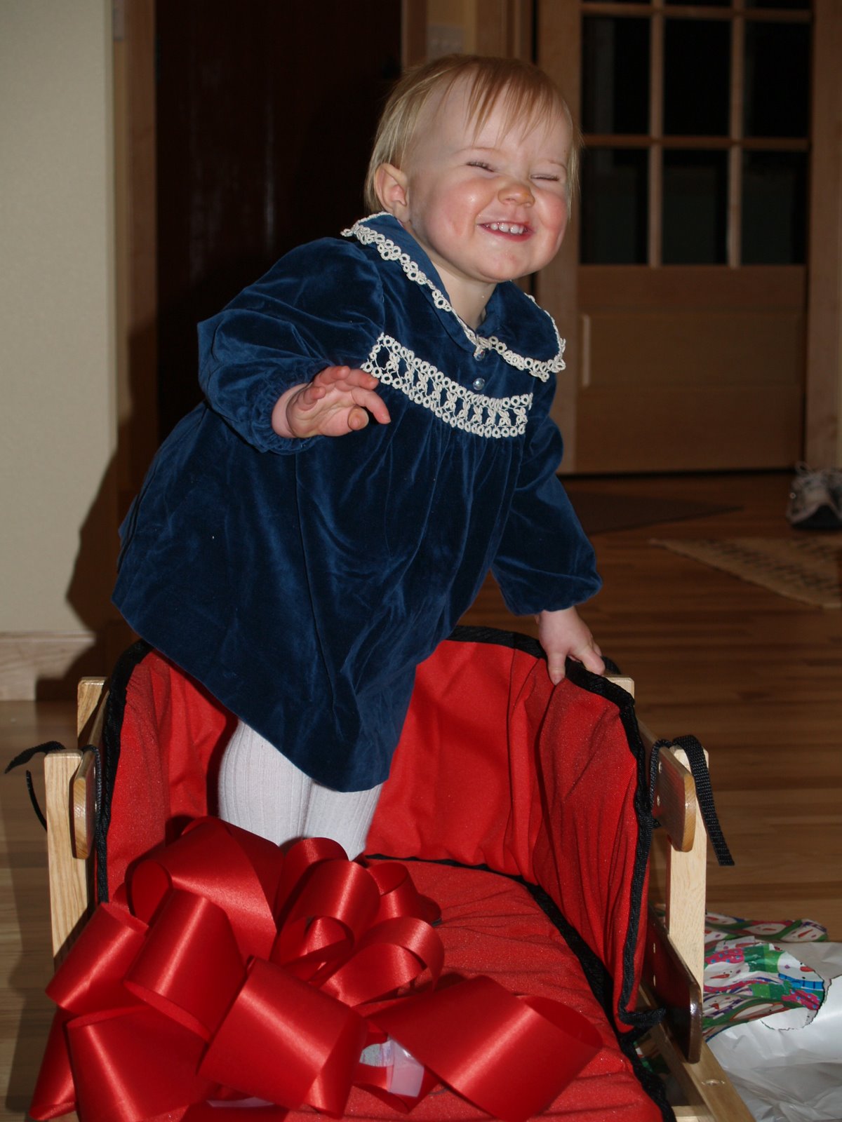 [ECJ+first+bday+012.jpg]