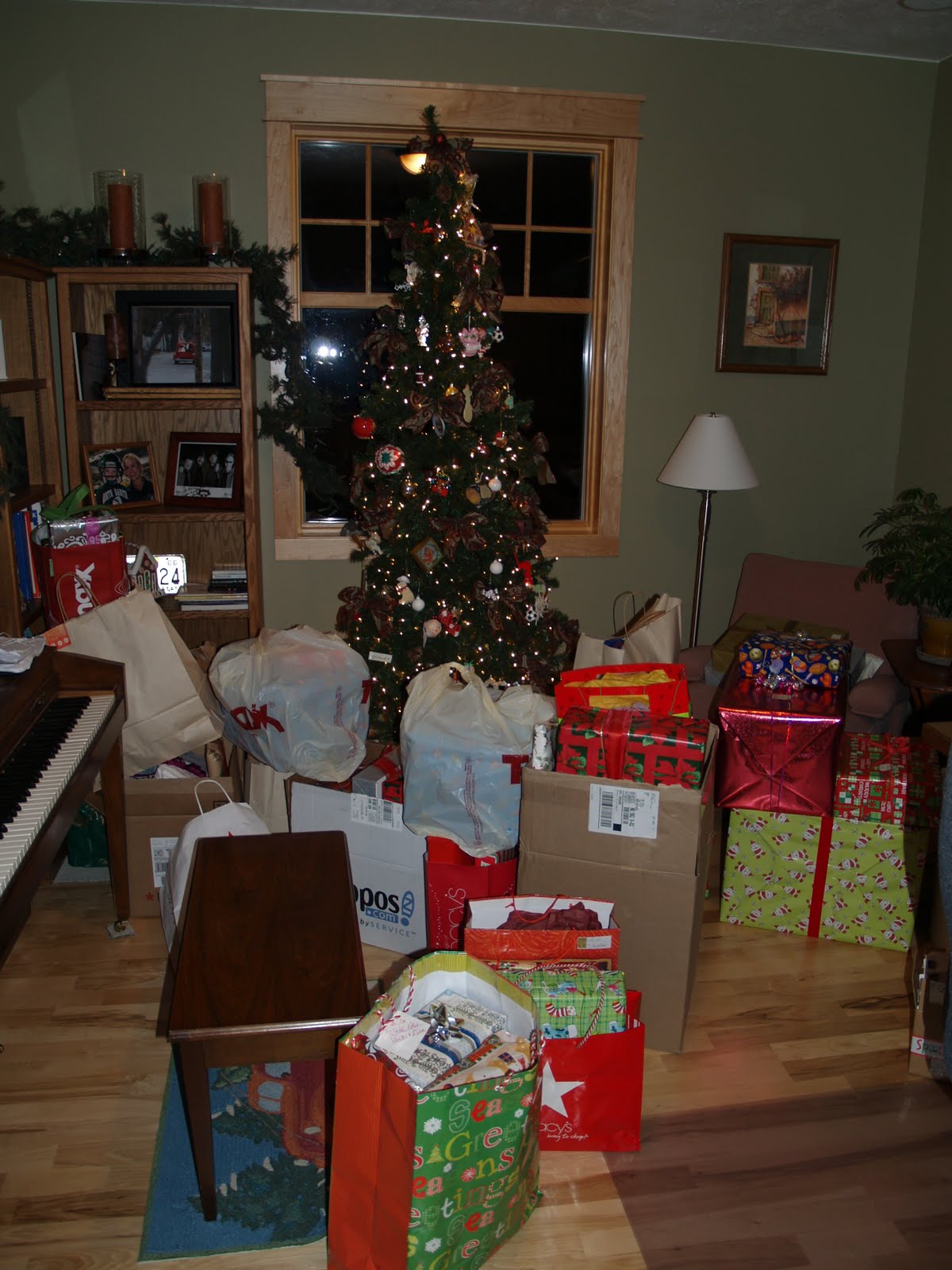 [dec2309+009.jpg]