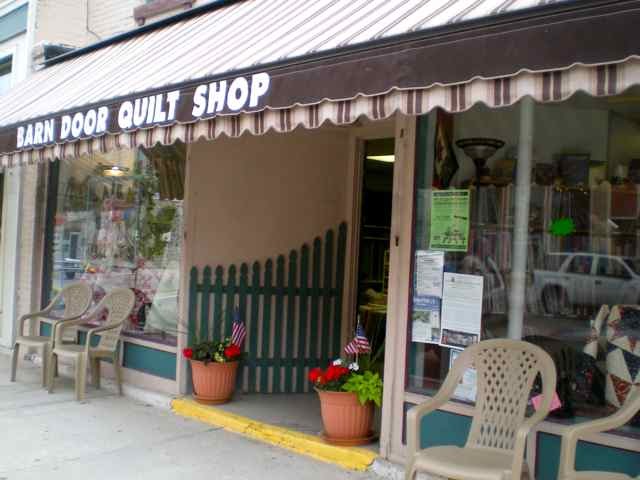 Quilt Shops: Barn Door Quilt Shop - Sturgeon Bay WI