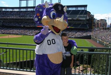 [troy_and_dinger_feature.jpg]