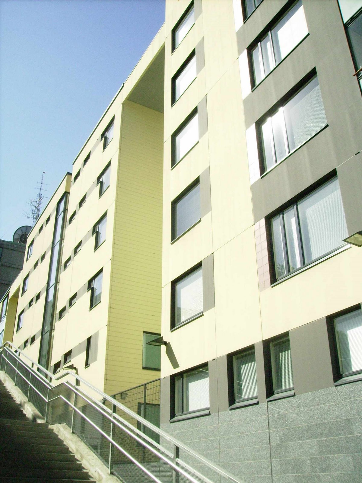 [IMGP1663_modified.jpg]