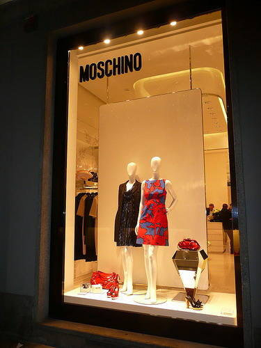 Moschino - Via Della Spiga Milano