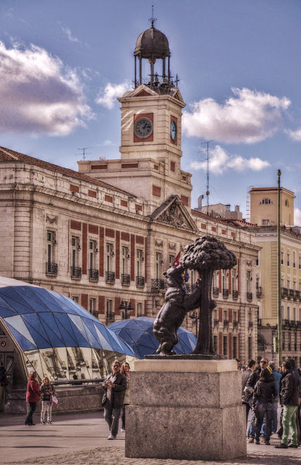 PUERTA DEL SOL (EL OSO Y EL MADROÑO)