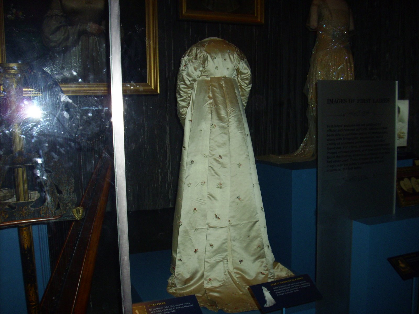 [DSCI0089.JPG]