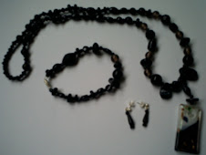 black set of jewellery