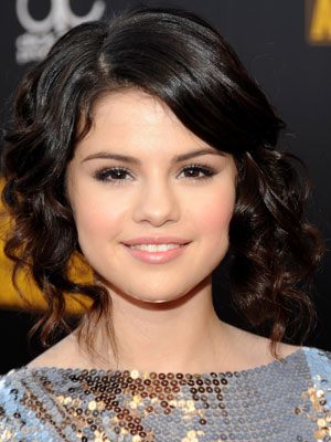 selena gomez eyes. Selena Gomez DOB-22nd July