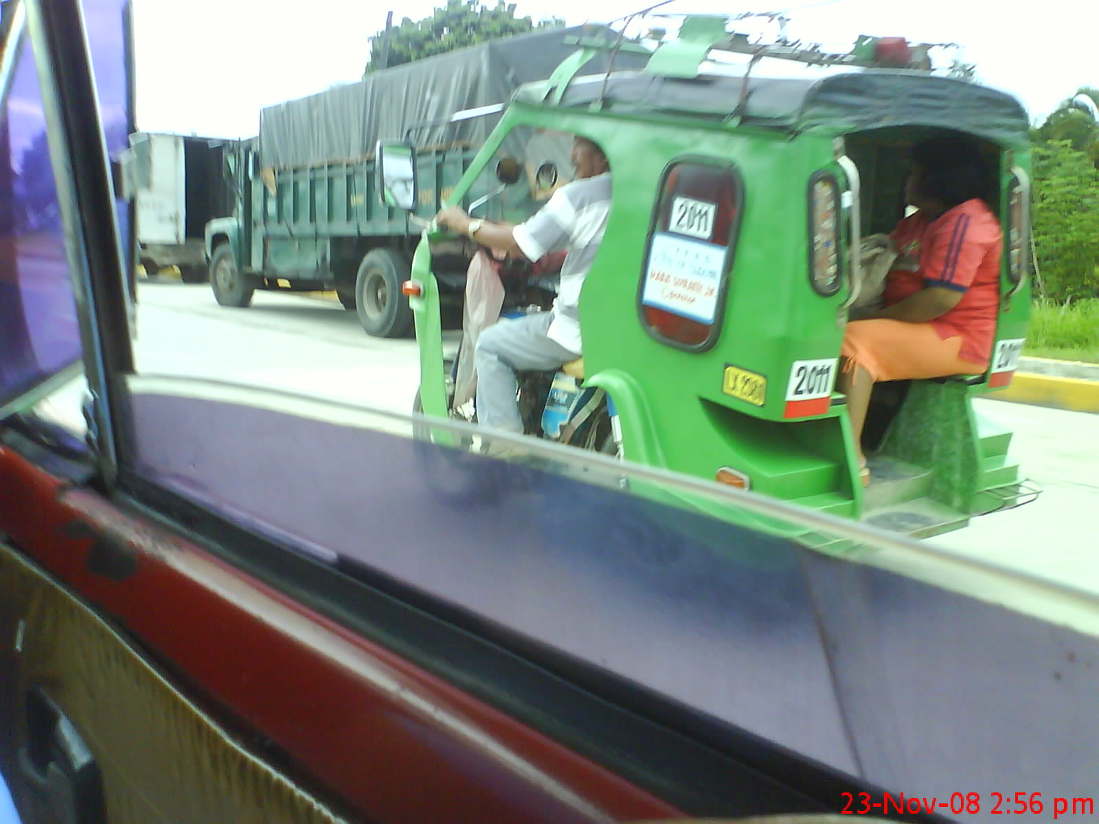 [DSC01005.JPG]