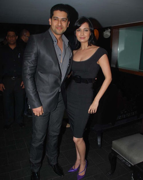 Irrfan Khan, Dia Mirza, Sanjay Gupta, Suparn Varma And Aftab At The Acid Factory Bash Irrfan Khan, Dia Mirza And Aftab At The Acid Factory Bash