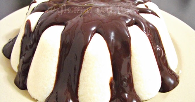 Eylemin mutfagi ÇİKOLATA SOSLU İRMİKLİ PUDİNG