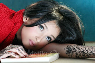 ayushita foto gambar seksi artis cewek cantik indonesia sexy photo gallery