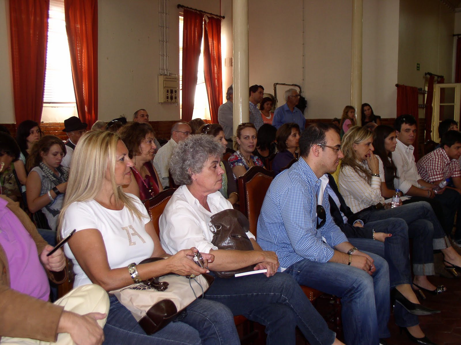 [Aspecto+da+sala.JPG]