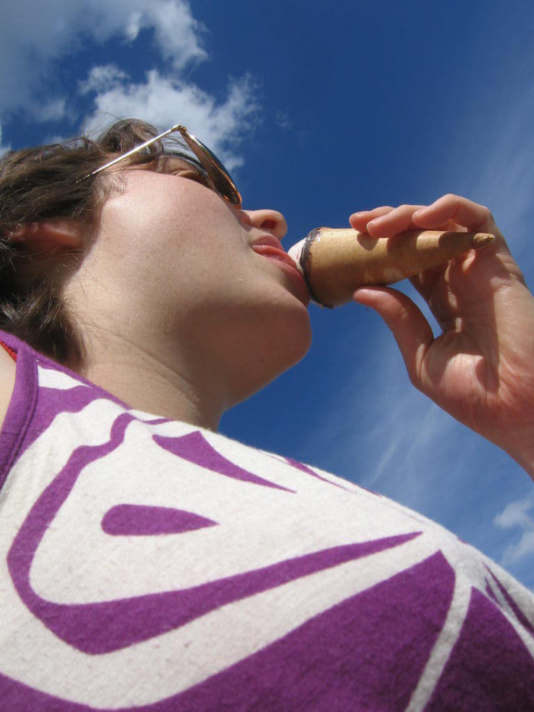 [lecker+eis.JPG]