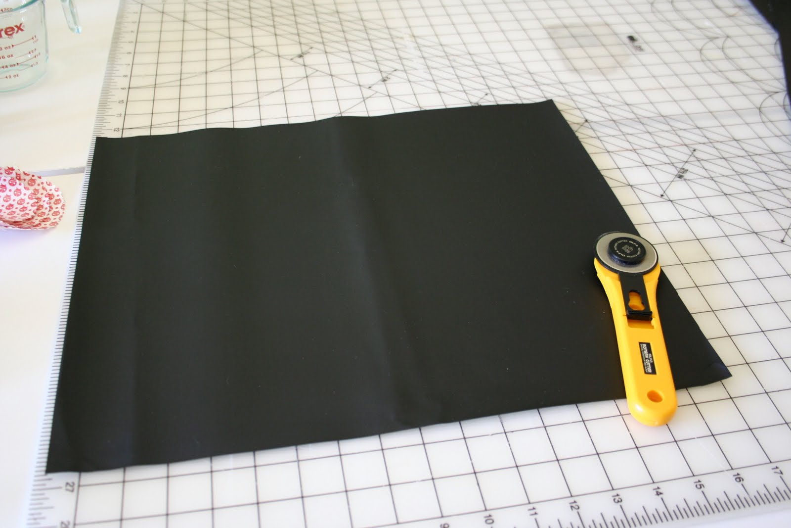 she's one crafty mama reversible chalkboard placemats.