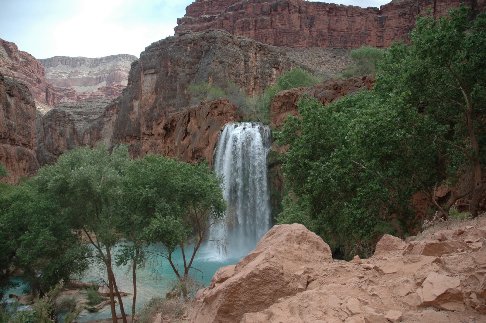 [navahofalls.jpg]