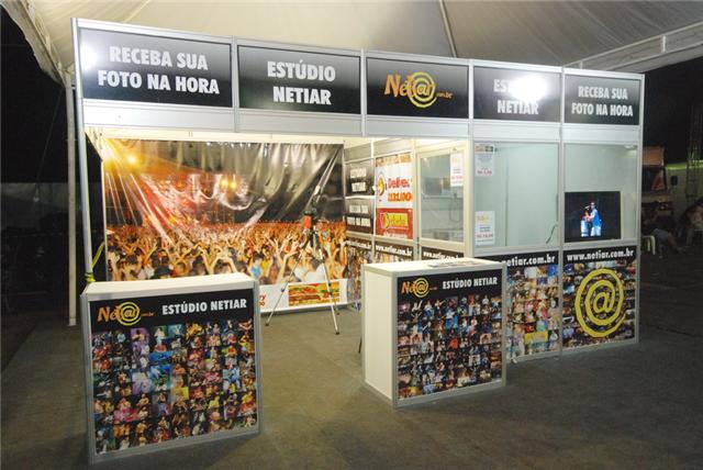 STAND