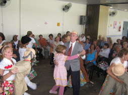Dança de Bonecos