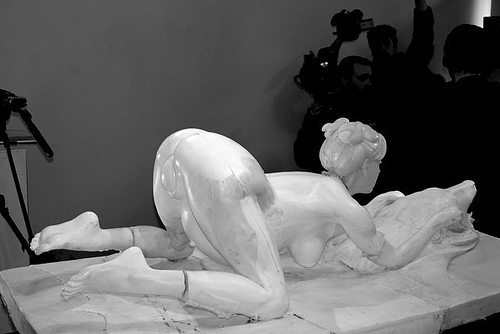 [Britney+Spears+Statue.jpg]