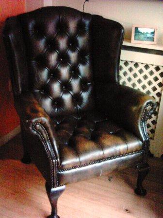 [moving-used-furniture-sale-wingback-leather-chair.jpg]