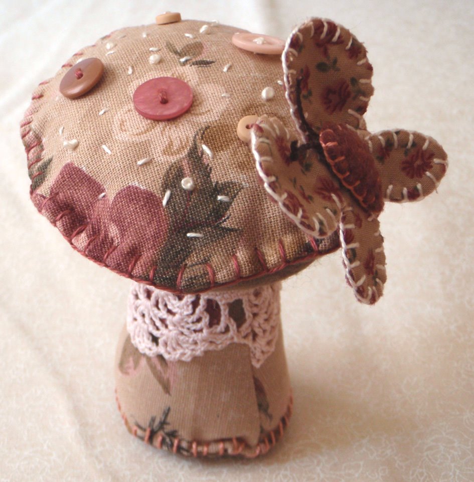 [toadstoolbfly2.jpg]