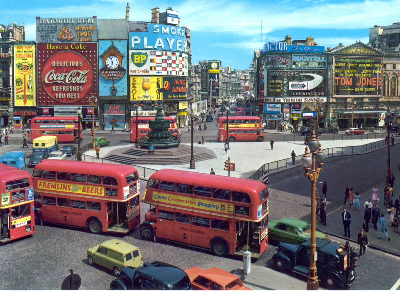 Visit England: Piccadilly Circus