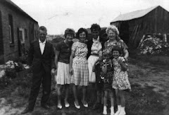 PIET TREES THEA SIMONE MAM MARIET KITTY EN TON