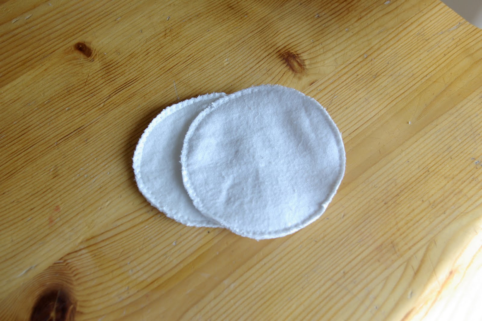 Got Leaky Boobs? DIY Breast Pads The Leaky Bb