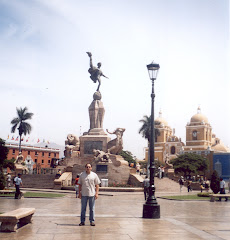 Plaza de Armas Trujillo, Perú