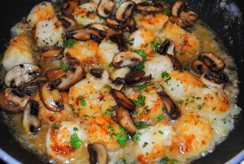 THE JOYS OF LIFE! Provencal Scallops And Vegetables With Herbs