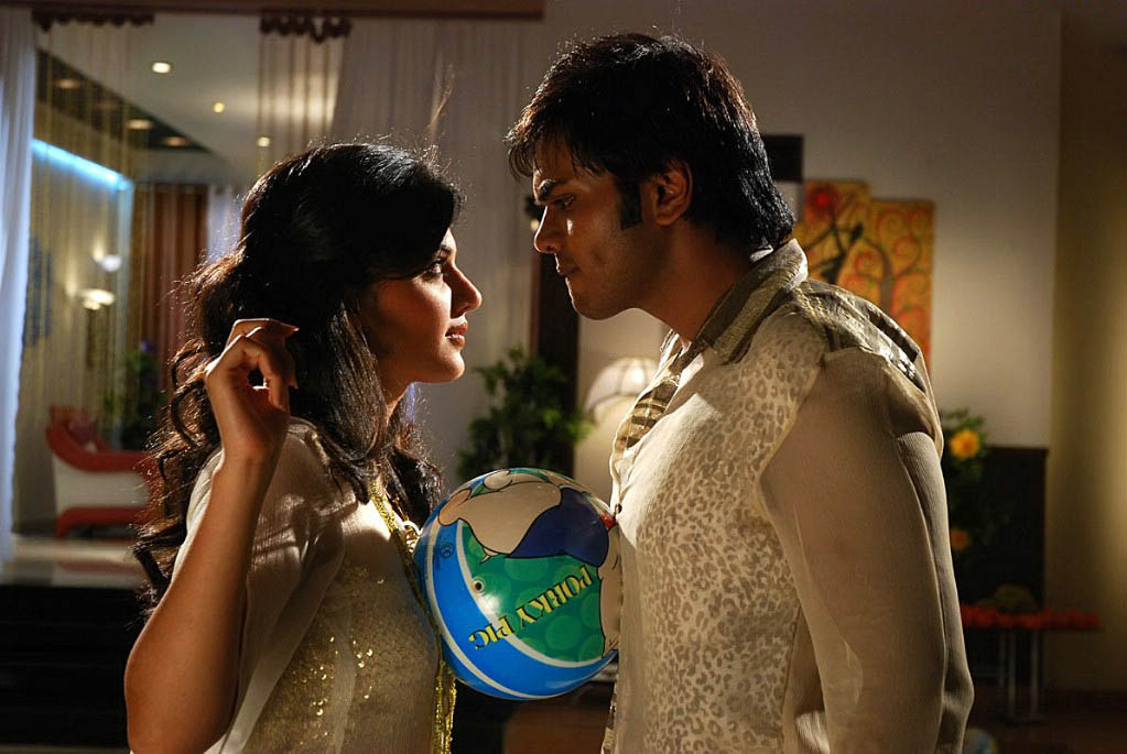hjfjf: ‘Jhummandi Naadam’ movie stills