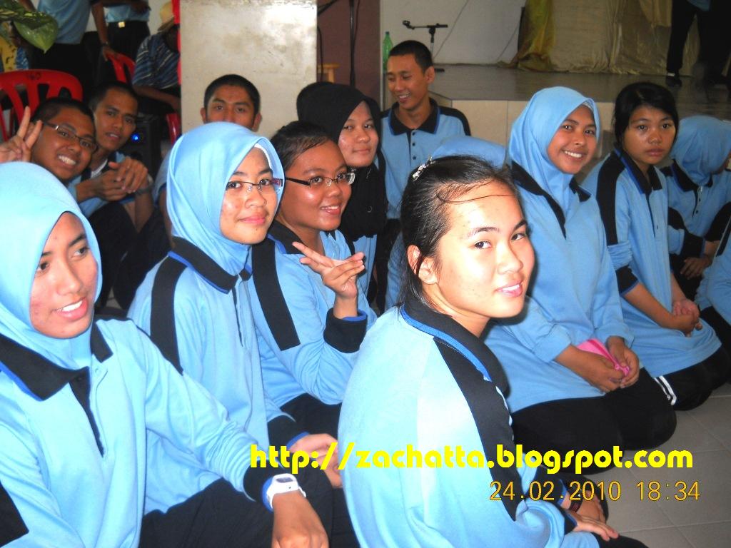 [ph-08.JPG]