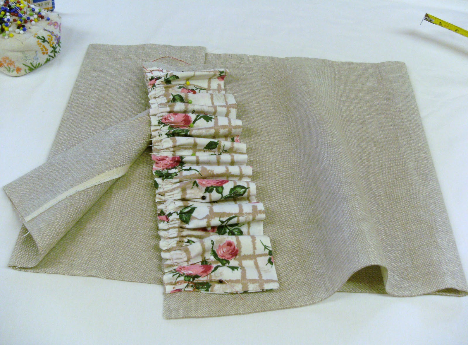 Sew Good by Deborah Good Make a Frilled Cushion