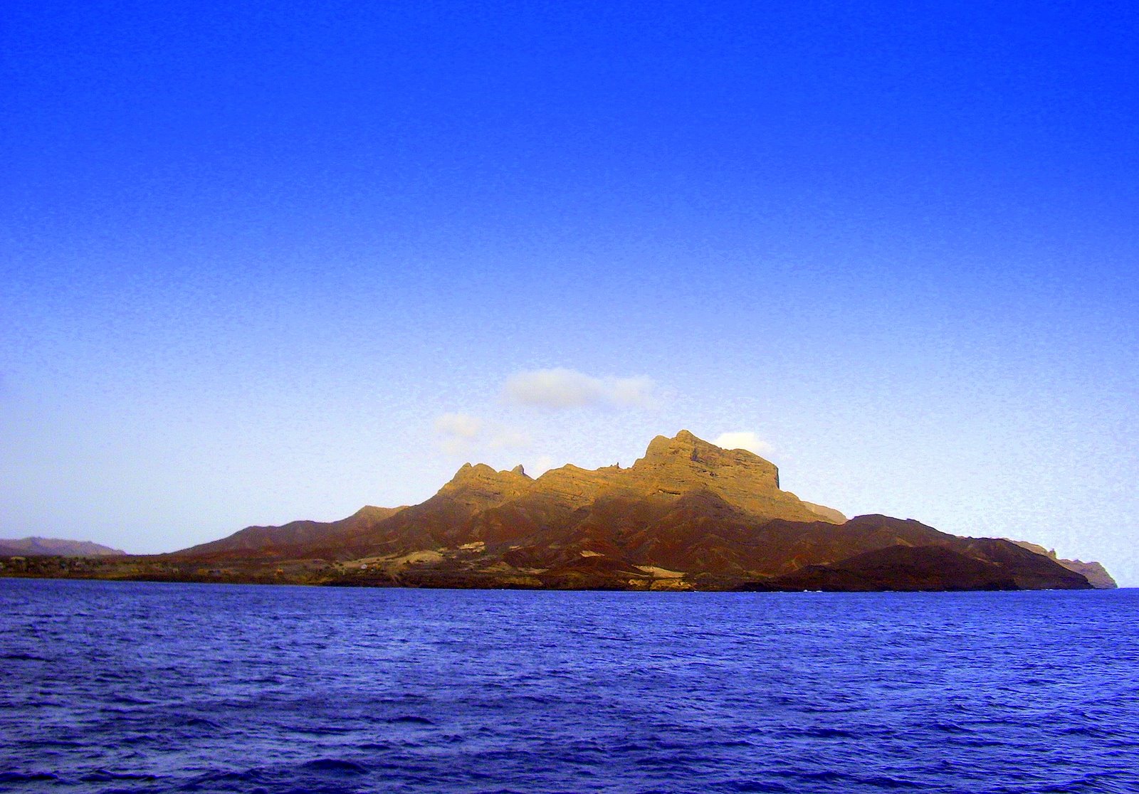 [Monte+Cara+ao+Longe-X-Mindelo-1.JPG]